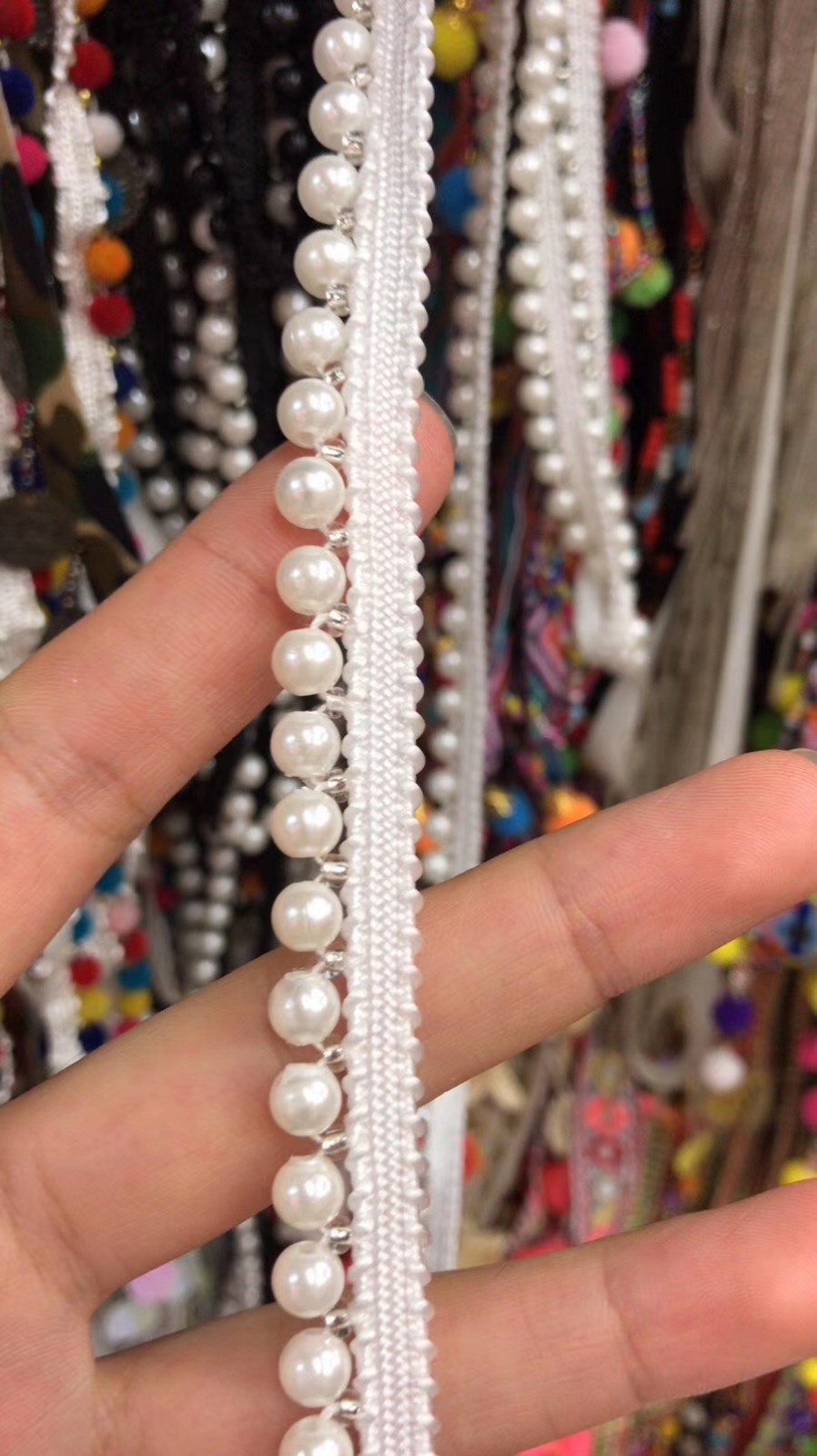 Manual bead