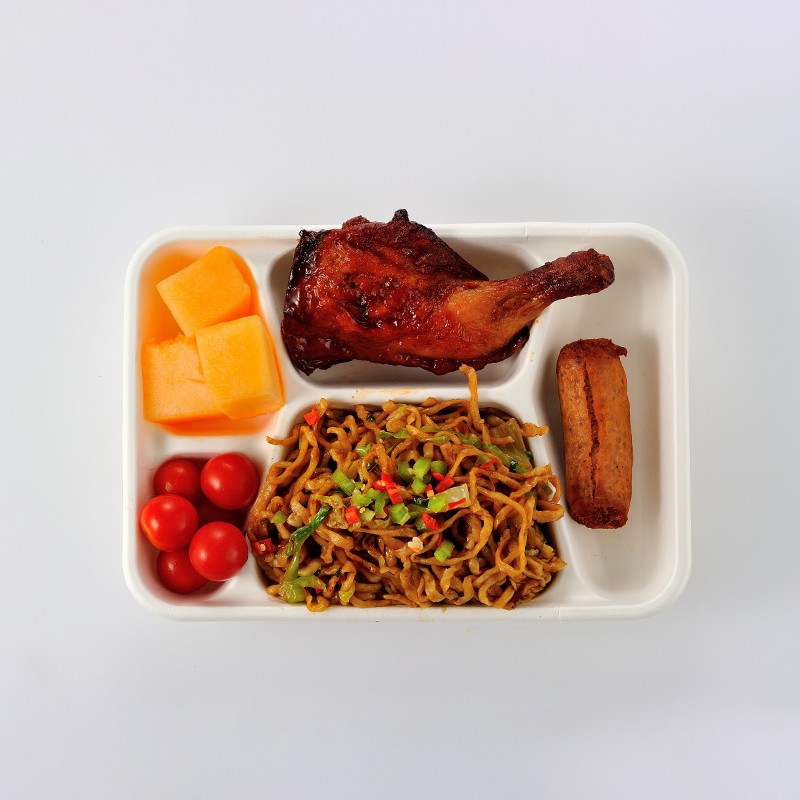JM Camey's five-bar fast food bottom box contains 50 disposable tableware, which is environmentally friendly and biodegradable