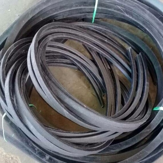 Scrap rubber belts