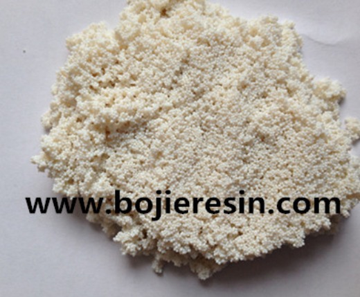 Vitamin C decoloration ion exchange resin
