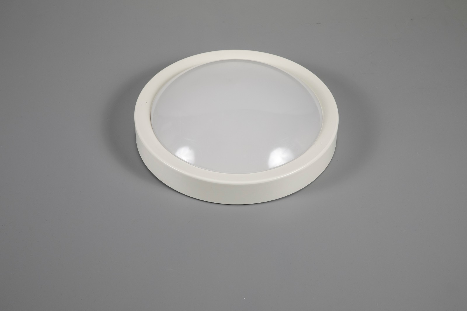 Round led ceiling light modern and simple Nordic minimalist hot style moisture-proof and dustproof lamp