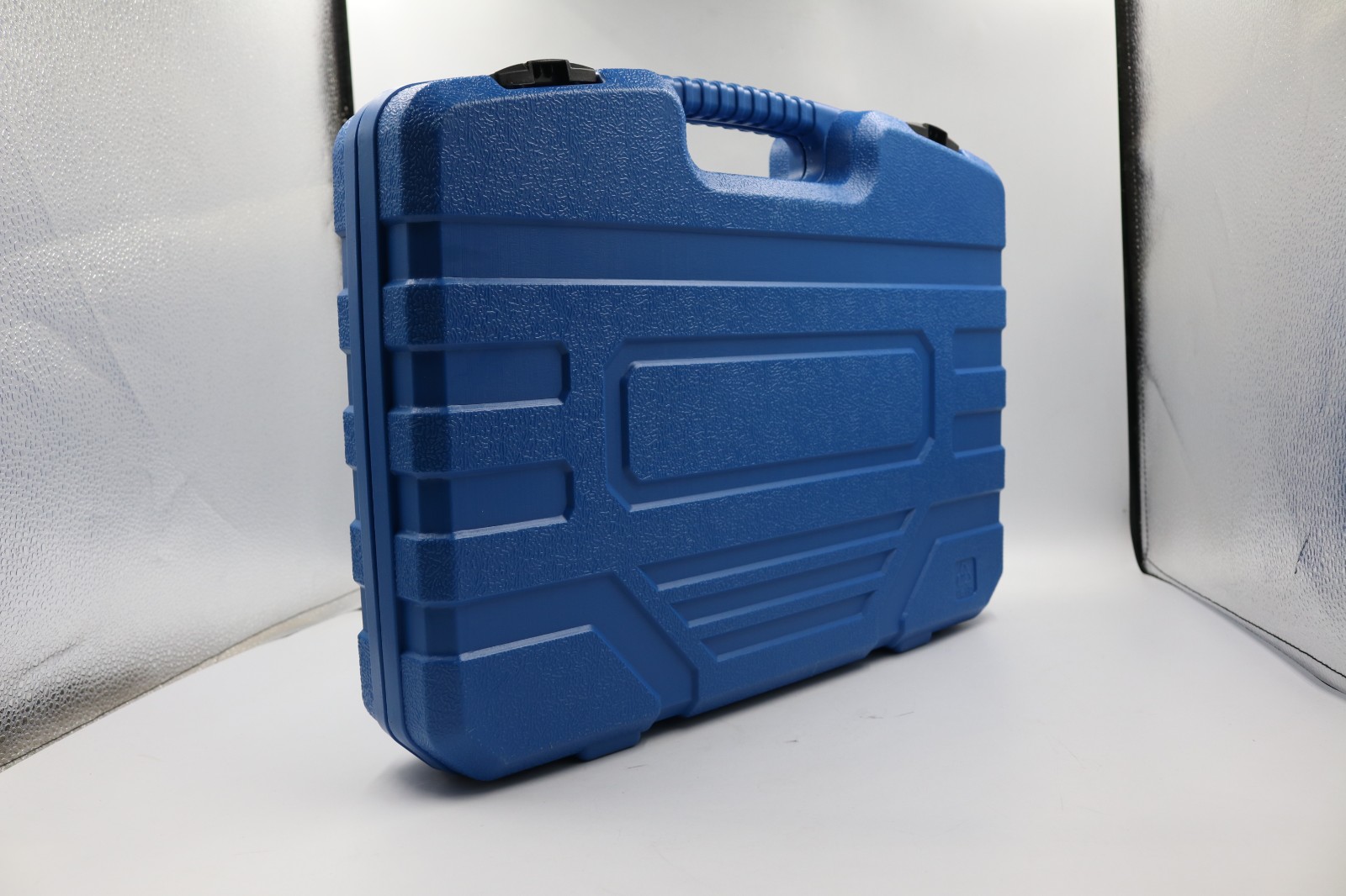 Test set of air conditioning system of Yisen air conditioning side leak tool truck